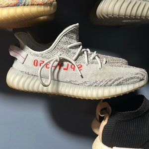 Beluga Yeezy 350 (light blue)